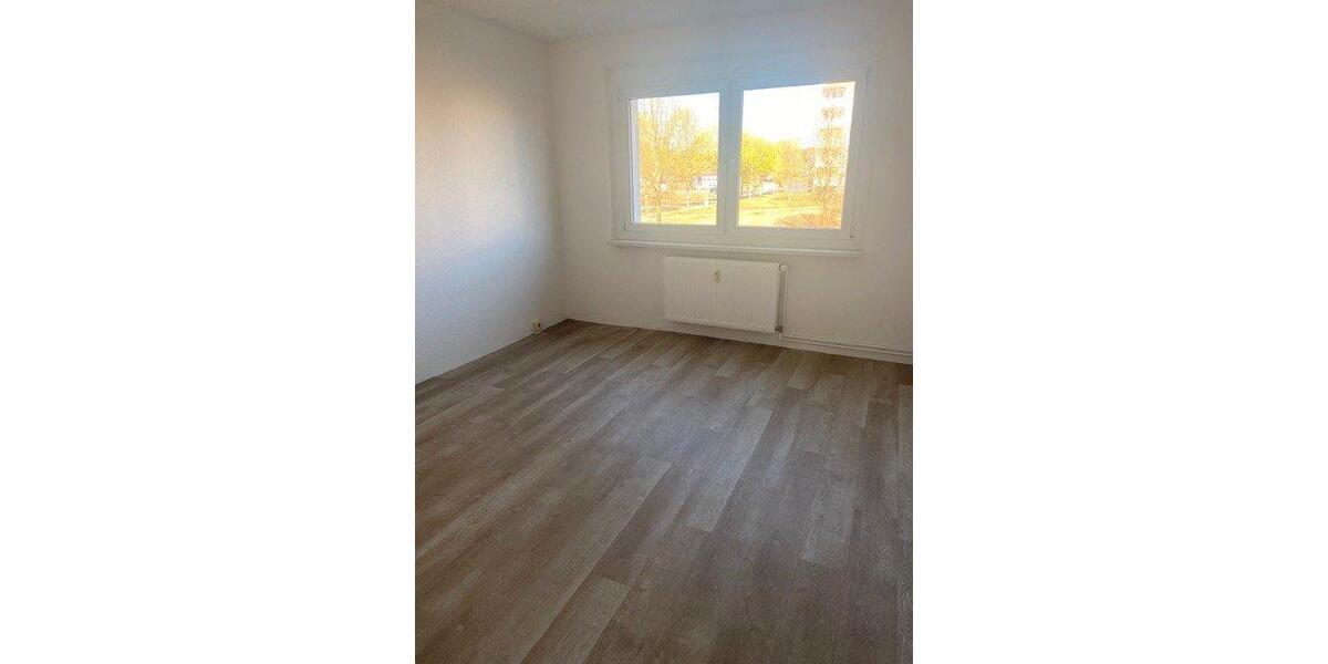 Etagenwohnung Torgelow - 3 Zimmer, 63 m&sup2;, 320&euro; | Angebot:26456347