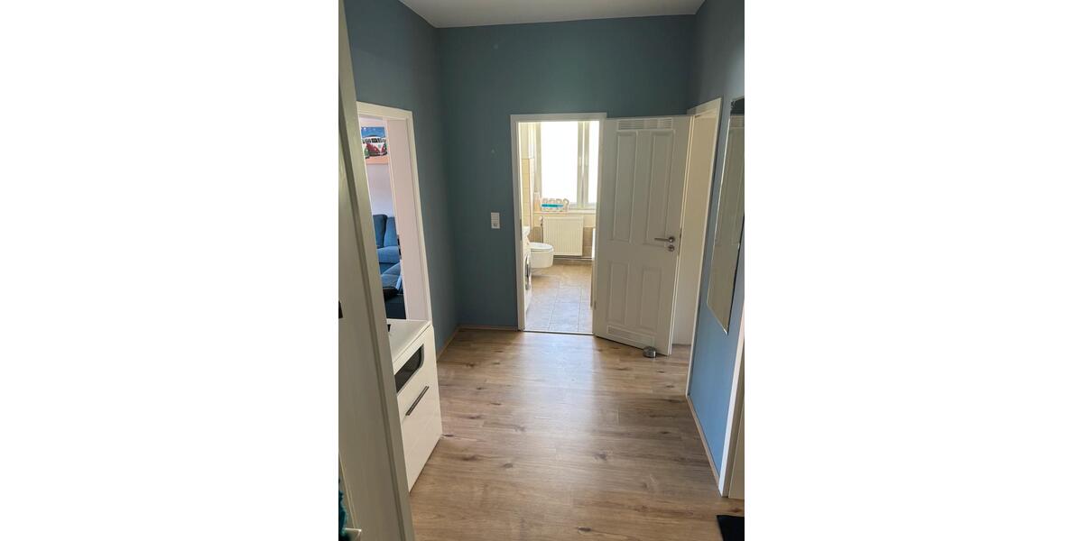Etagenwohnung Wuppertal Gemarkung Vohwinkel - 2 Zimmer, 64 m&sup2;, 450&euro; | Angebot:26648929