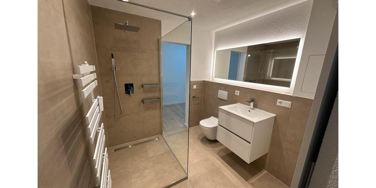 Erdgeschoßwohnung Esslingen am Neckar Brühl - 2.5 Zimmer, 64 m&sup2;, 1.250&euro; | Angebot:25757517