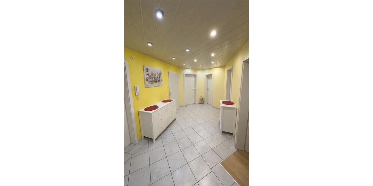 Etagenwohnung Radolfzell am Bodensee - 4 Zimmer, 118 m&sup2;, 1.300&euro; | Angebot:24751964