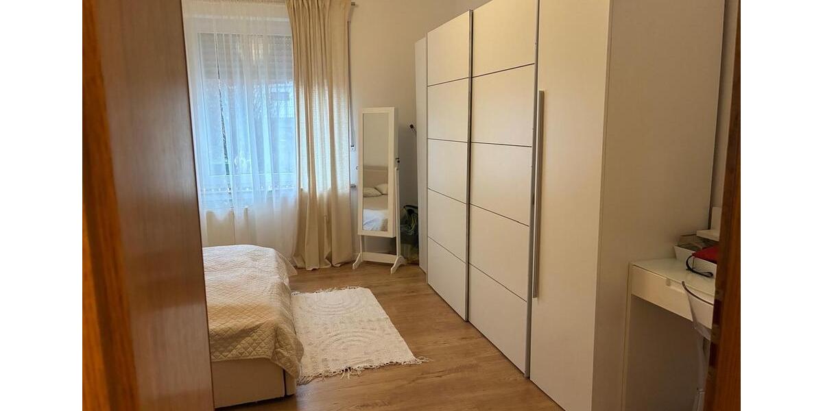Erdgeschoßwohnung Lübbecke - 2 Zimmer, 100 m&sup2;, 700&euro; | Angebot:25045422