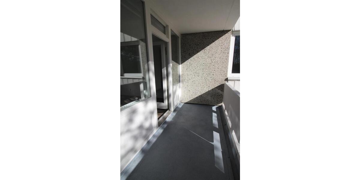 *** EBK 650 EUR gg Abstand - D U S C H E + LAMINAT + Balkon - Tiefgarage - grüne BETZENBERG Lage *** 3 zimmer