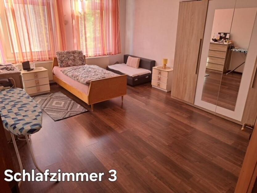 Eisenach innenstadtnah: 4 ZKDB + Balkon, 126 qm, € 715,- kalt
