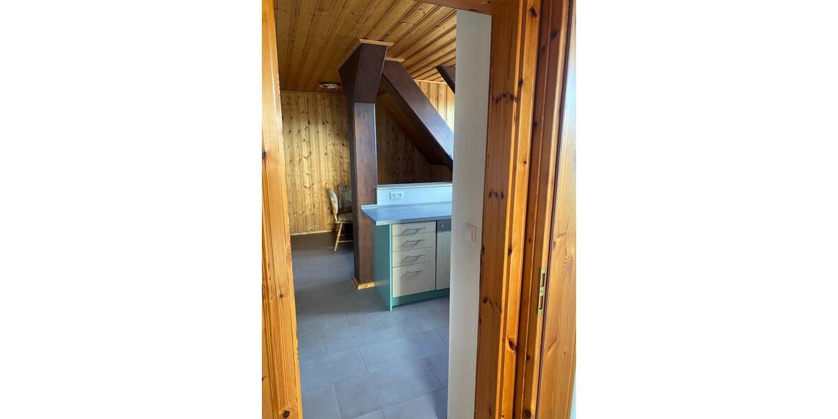 Dachgeschoßwohnung Könnern - 3 Zimmer, 87 m&sup2;, 480&euro; | Angebot:24876859