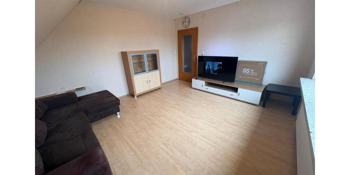 Dachgeschoßwohnung Edemissen - 3 Zimmer, 62 m&sup2;, 465&euro; | Angebot:26301958