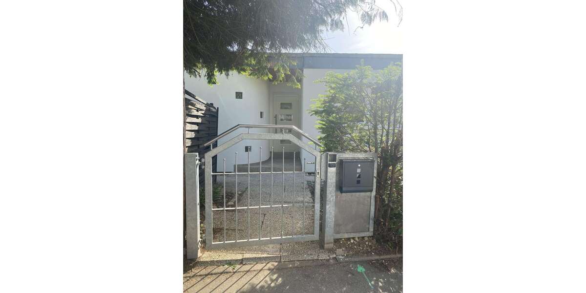 Etagenwohnung Uhingen - 4 Zimmer, 130 m&sup2;, 1.400&euro; | Angebot:26460568