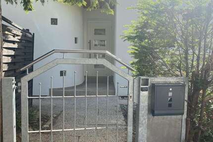 Wohnung Uhingen - 4 Zimmer, 130 m&sup2;, 1.400&euro; | Angebot:26460568