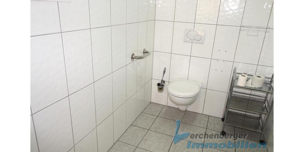 Erdgeschoßwohnung Simbach - 5 Zimmer, 180 m&sup2;, 900&euro; | Angebot:25342547