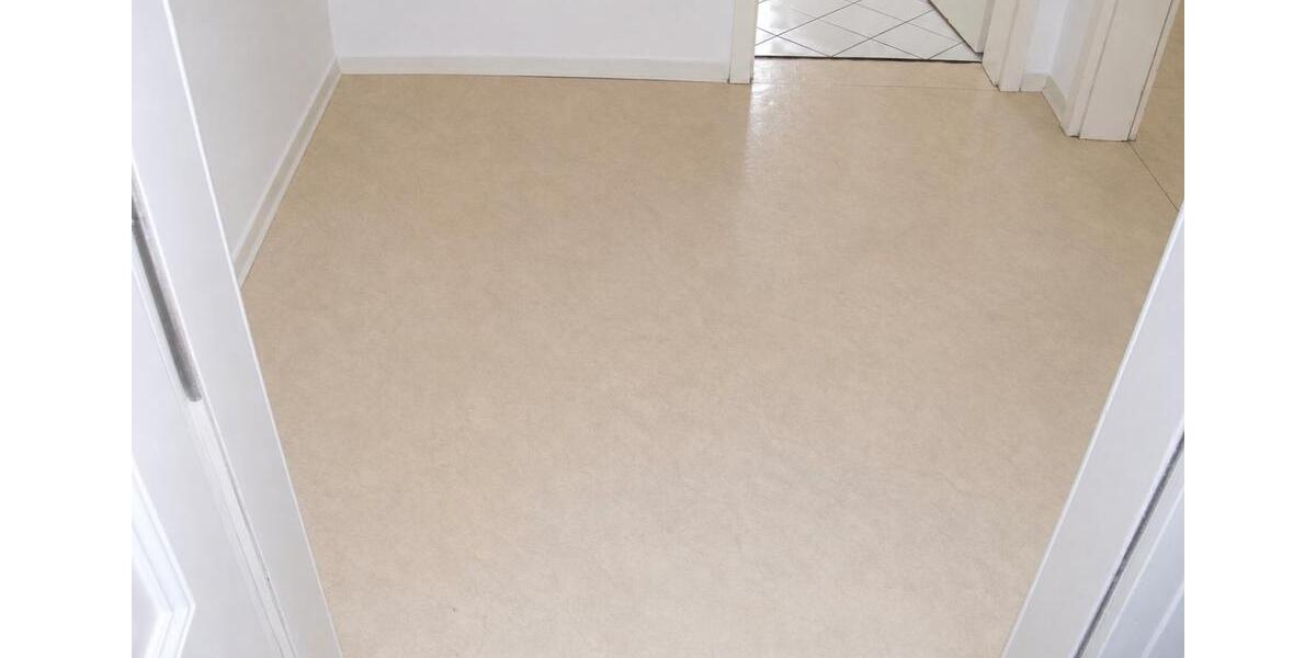 Dachgeschoßwohnung Gotha - 1 Zimmer, 30 m&sup2;, 299&euro; | Angebot:26665313