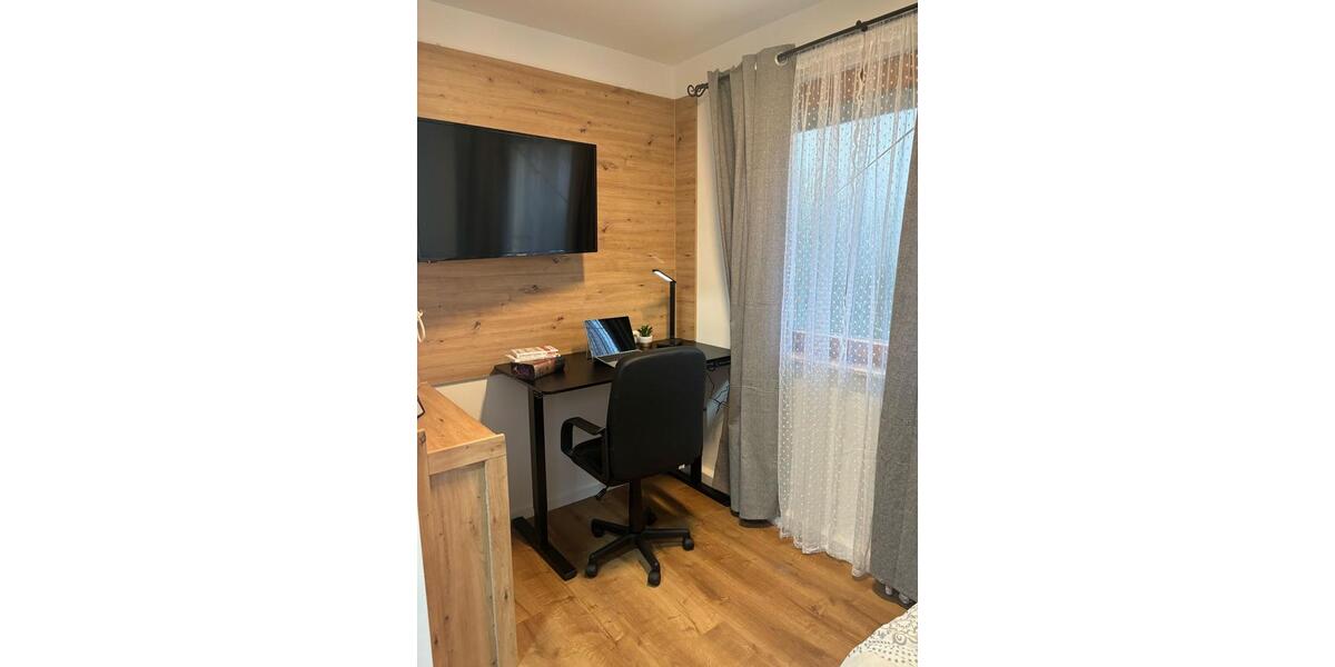 Wohnen auf Zeit Plochingen - 4 Zimmer, 11 m&sup2;, 400&euro; | Angebot:26342202