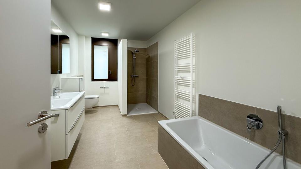 Erdgeschoßwohnung Bad Bentheim - 5 Zimmer, 200 m&sup2;, 2.855&euro; | Angebot:22639191