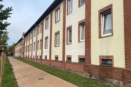 Wohnung Salzwedel - 3 Zimmer, 80 m&sup2;, 490&euro; | Angebot:24658076