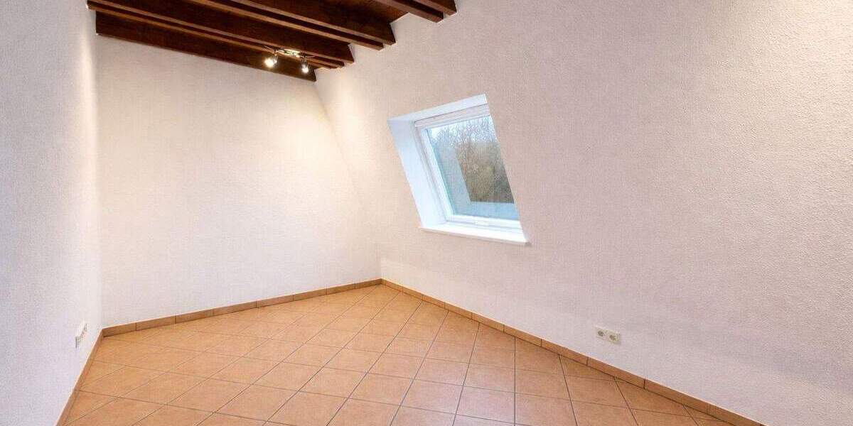 Etagenwohnung Lüdenscheid Staberg - 2 Zimmer, 73 m&sup2;, 584&euro; | Angebot:24993977
