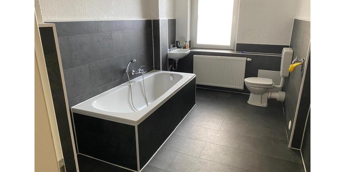 Erdgeschoßwohnung Eisenach - 2 Zimmer, 63 m&sup2;, 595&euro; | Angebot:26248472