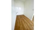 Herrliche Aussichten!! 1-Zimmer-Apartment + Balkon, modernes Duschbad, separierte Küche + Aufzug