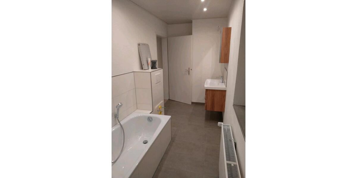 Einfamilienhaus Steinwenden - 6 Zimmer, 180 m&sup2;, 1.650&euro; | Angebot:25137359