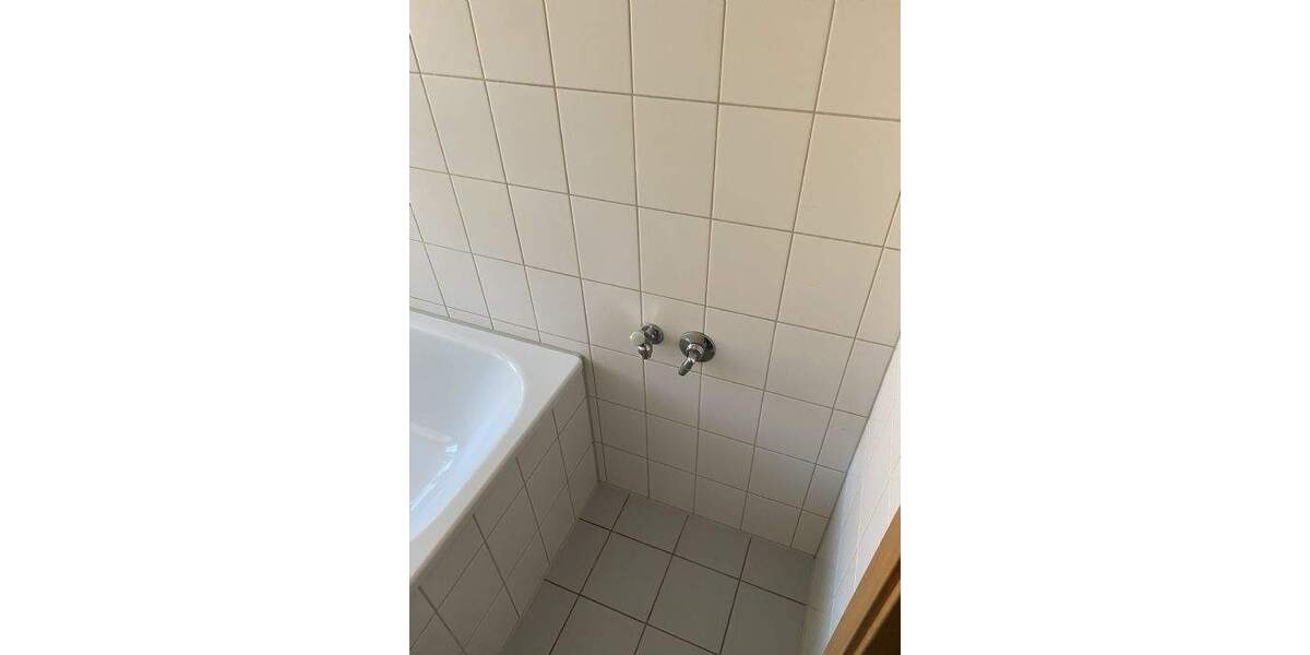 Etagenwohnung Bernburg Bergstadt - 2 Zimmer, 45 m&sup2;, 300&euro; | Angebot:26554572