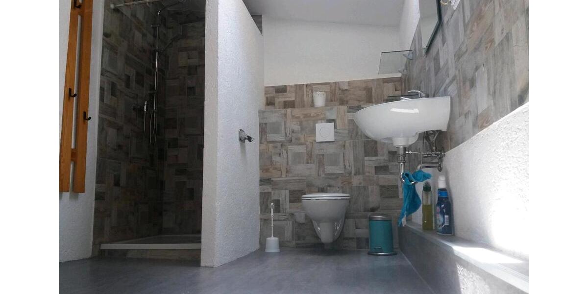 Wohnen auf Zeit Edenkoben - 5 Zimmer, 120 m&sup2;, 400&euro; | Angebot:25791500