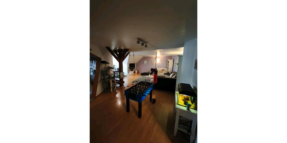 Etagenwohnung Harsum - 4 Zimmer, 160 m&sup2;, 800&euro; | Angebot:25960210