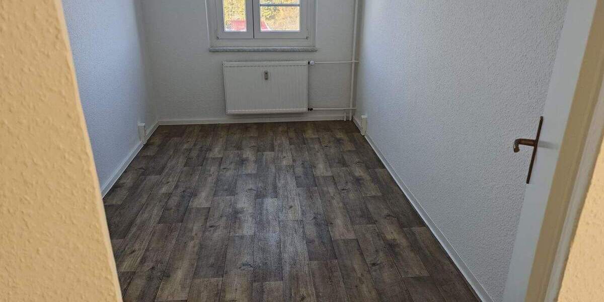Etagenwohnung Ebersbach-Neugersdorf Ebersbach - 3 Zimmer, 70 m&sup2;, 380&euro; | Angebot:25689488