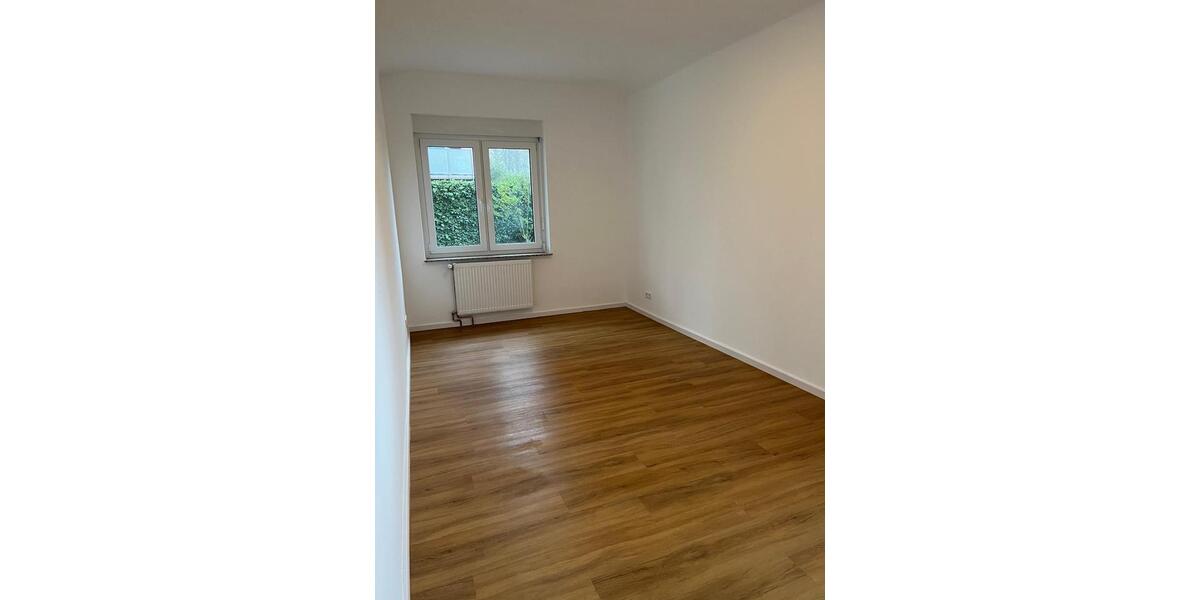 Hochparterre Freiburg im Breisgau Brühl - 3 Zimmer, 72 m&sup2;, 1.890&euro; | Angebot:26705300