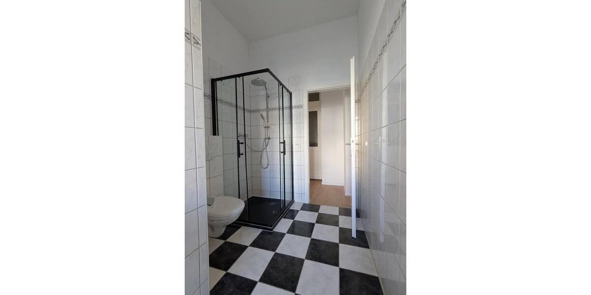 Erdgeschoßwohnung Magdeburg Nordwest - 2 Zimmer, 65 m&sup2;, 550&euro; | Angebot:26689257