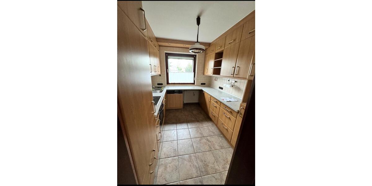Hochparterre Celle - 3 Zimmer, 100 m&sup2;, 1.200&euro; | Angebot:26552100