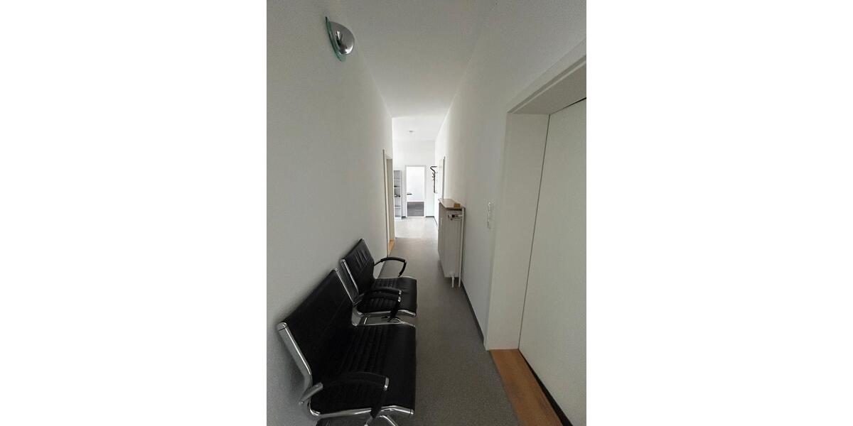 Erdgeschoßwohnung Balingen - 4 Zimmer, 98 m&sup2;, 900&euro; | Angebot:25173154