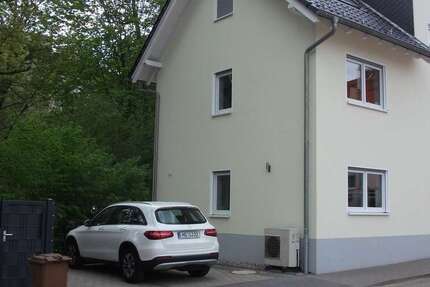 Haus Oberursel Oberursel - 6 Zimmer, 155 m&sup2;, 2.600&euro; | Angebot:26026600