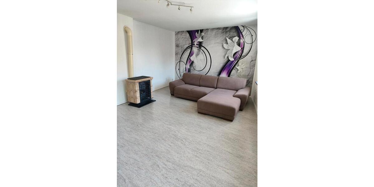 Etagenwohnung Hengersberg - 4 Zimmer, 90 m&sup2;, 500&euro; | Angebot:26693029