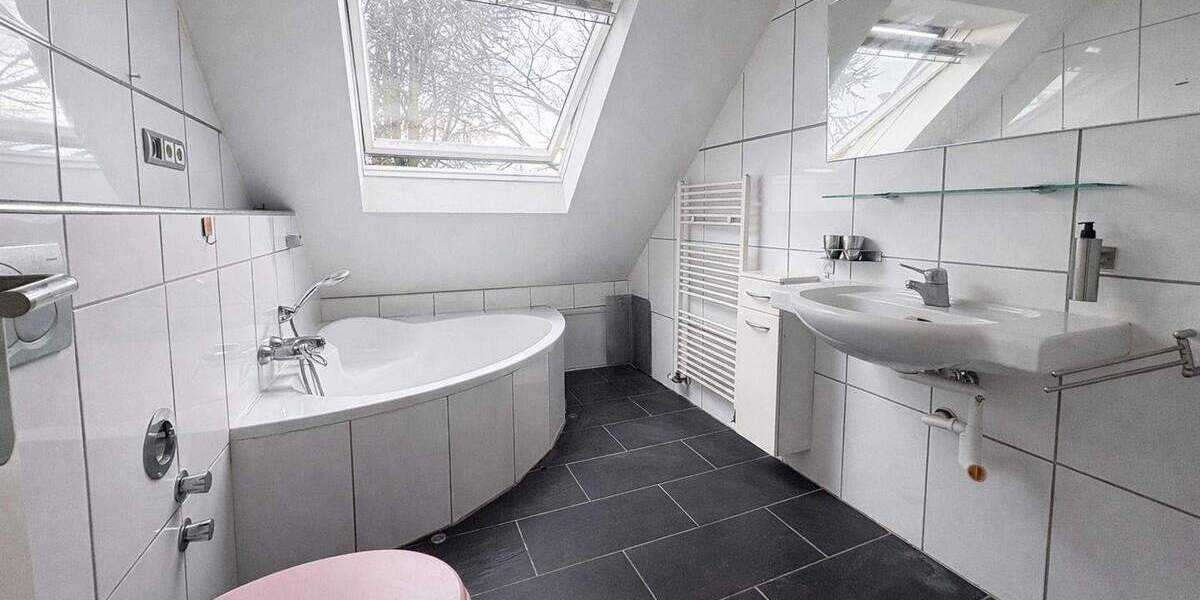 Etagenwohnung Herne Herne-Mitte - 4 Zimmer, 120 m&sup2;, 820&euro; | Angebot:24808468