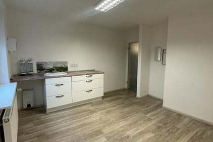 Gewerbeobjekt Etzenricht - 400&euro; | Angebot:24248079