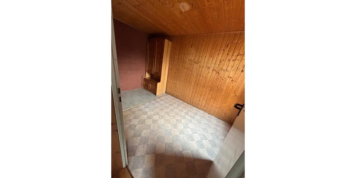 Einfamilienhaus Erkheim - 8 Zimmer, 200 m&sup2;, 1.600&euro; | Angebot:24743709