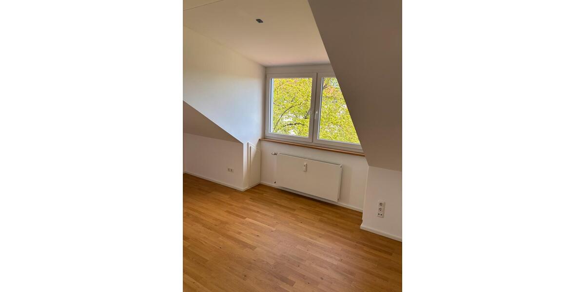 Dachgeschoßwohnung Dinkelsbühl - 3 Zimmer, 75 m&sup2;, 900&euro; | Angebot:26413651
