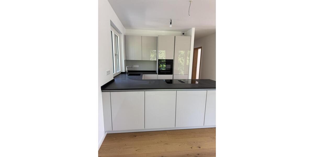 Etagenwohnung Dreieich - 3 Zimmer, 110 m&sup2;, 1.980&euro; | Angebot:25989599