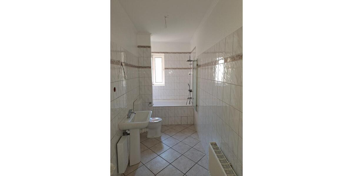 Etagenwohnung Solingen - 3 Zimmer, 80 m&sup2;, 560&euro; | Angebot:26690639
