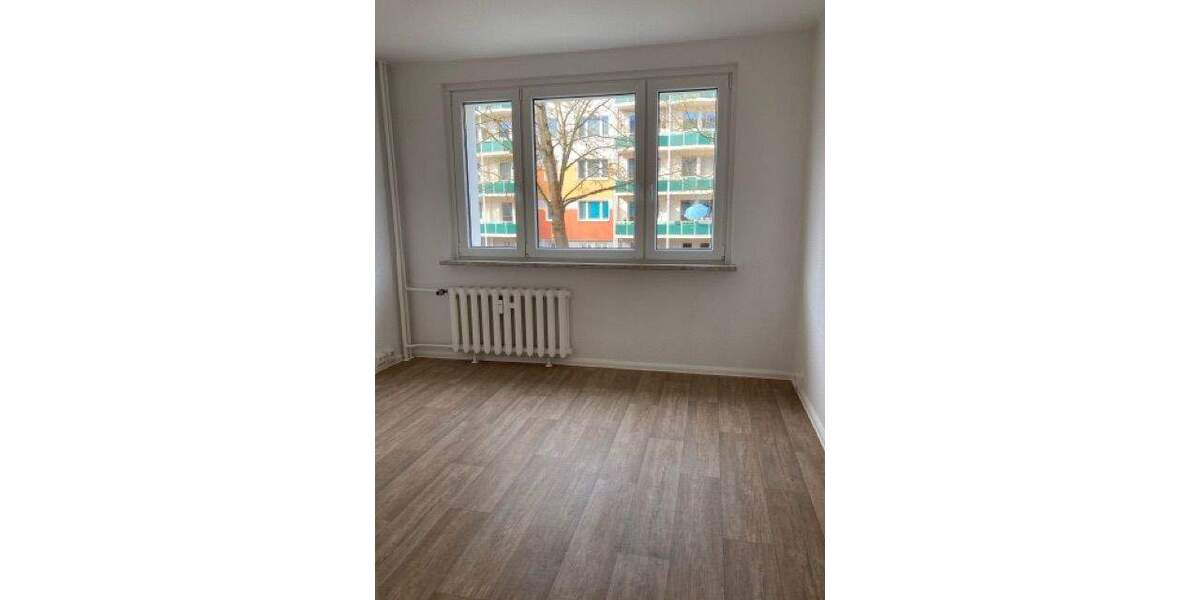 Etagenwohnung Bernburg (Saale) Bernburg - 4 Zimmer, 76 m&sup2;, 471&euro; | Angebot:25739911