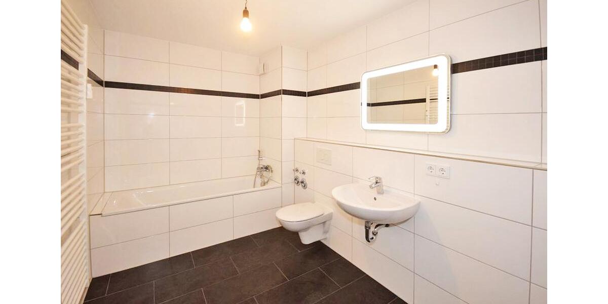 Dachgeschoßwohnung Bargteheide - 3 Zimmer, 95 m&sup2;, 1.330&euro; | Angebot:26678330