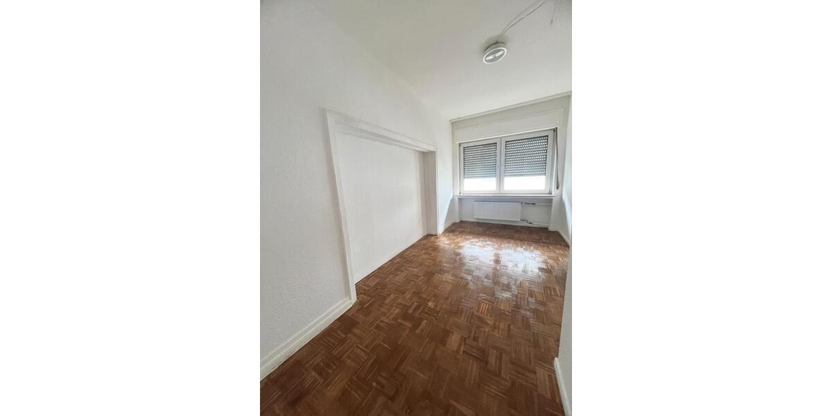 Etagenwohnung Gelsenkirchen - 5 Zimmer, 144 m&sup2;, 1.090&euro; | Angebot:26652165