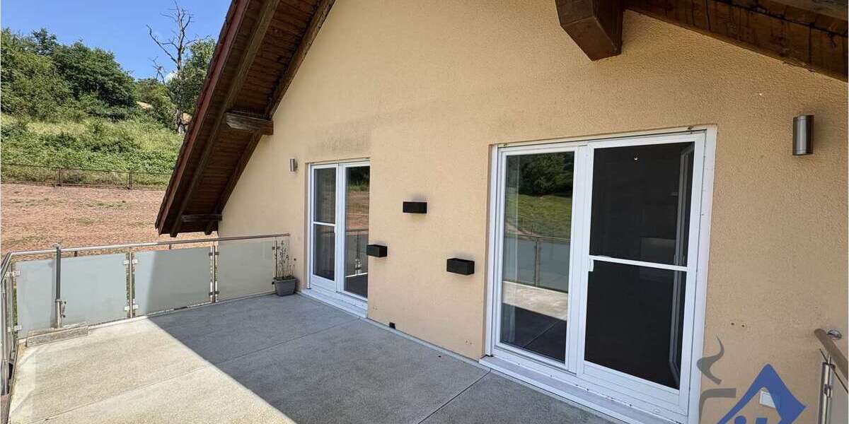 Etagenwohnung Niedermohr - 3 Zimmer, 90 m&sup2;, 1.300&euro; | Angebot:27193752