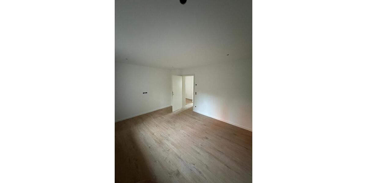 4-Zimmer-Wohnung OG | 95 m² | Balkon | Garten | kernsaniert 4 zimmer