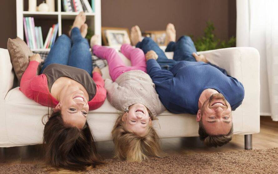 Wunderschöne AltbauWohnung mit 2 Bädern und Balkon