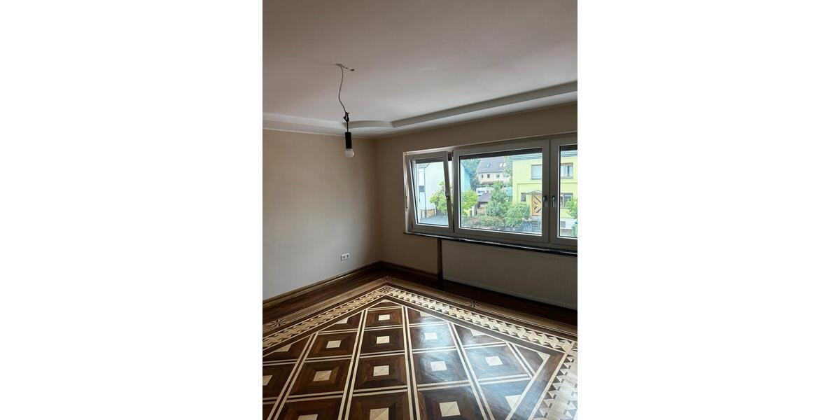 Etagenwohnung Fürth Bislohe - 3 Zimmer, 108 m&sup2;, 1.450&euro; | Angebot:24869414