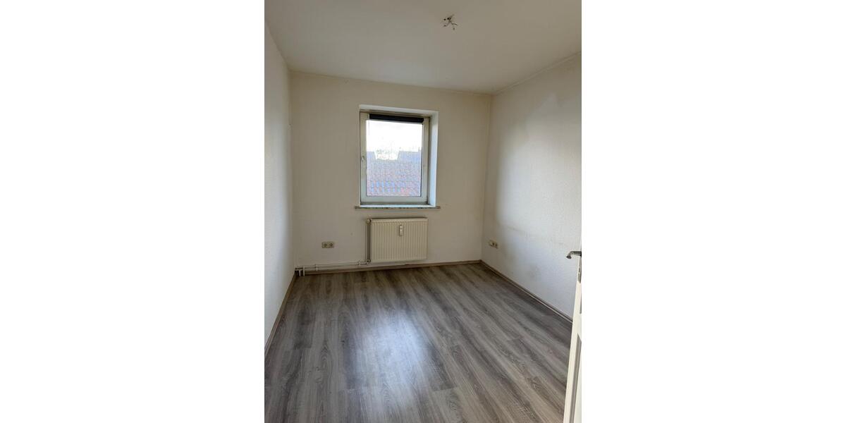 Etagenwohnung Helmstedt Offleben - 3 Zimmer, 65 m&sup2;, 400&euro; | Angebot:26193986