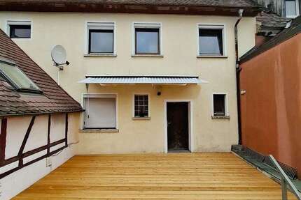 Wohnung Neuhof a d Zenn - 5 Zimmer, 151 m&sup2;, 995&euro; | Angebot:26999487