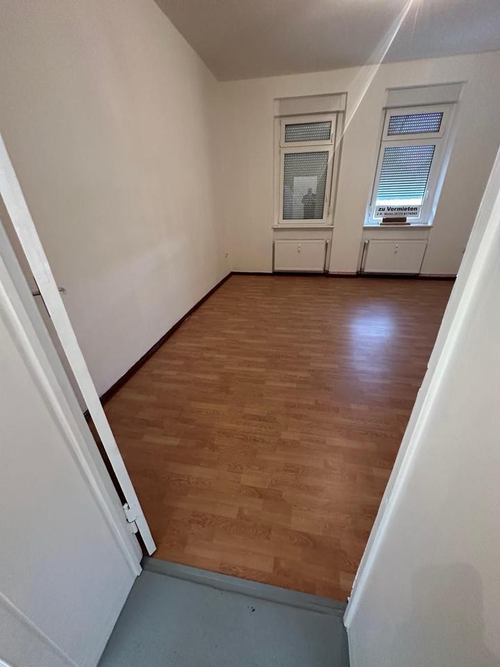 EG, zentrale Lage, EBK, 65qm ab sofort verfügbar