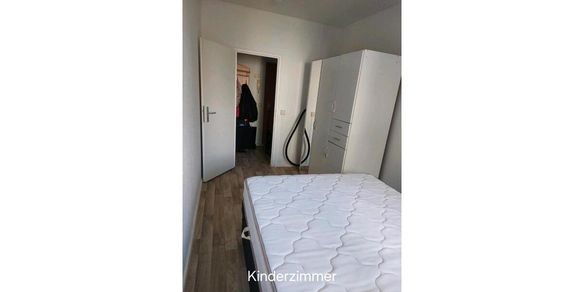 Etagenwohnung Neubrandenburg Datzeberg - 3 Zimmer, 60 m&sup2;, 480&euro; | Angebot:26112440