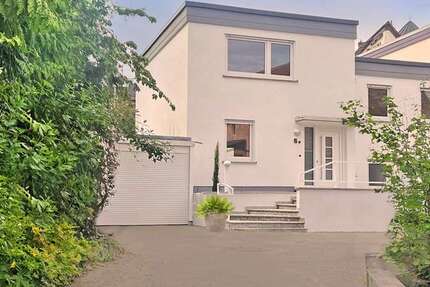 Haus Frankfurt Innenstadt 3 - 7 Zimmer, 185 m&sup2;, 2.900&euro; | Angebot:26760123