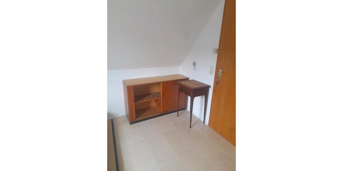 Wohnen auf Zeit Tübingen Lustnau - 1 Zimmer, 14 m&sup2;, 200&euro; | Angebot:26153840