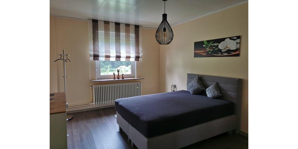 Wohnen auf Zeit Rinteln - 4 Zimmer, 90 m&sup2;, 390&euro; | Angebot:25999043